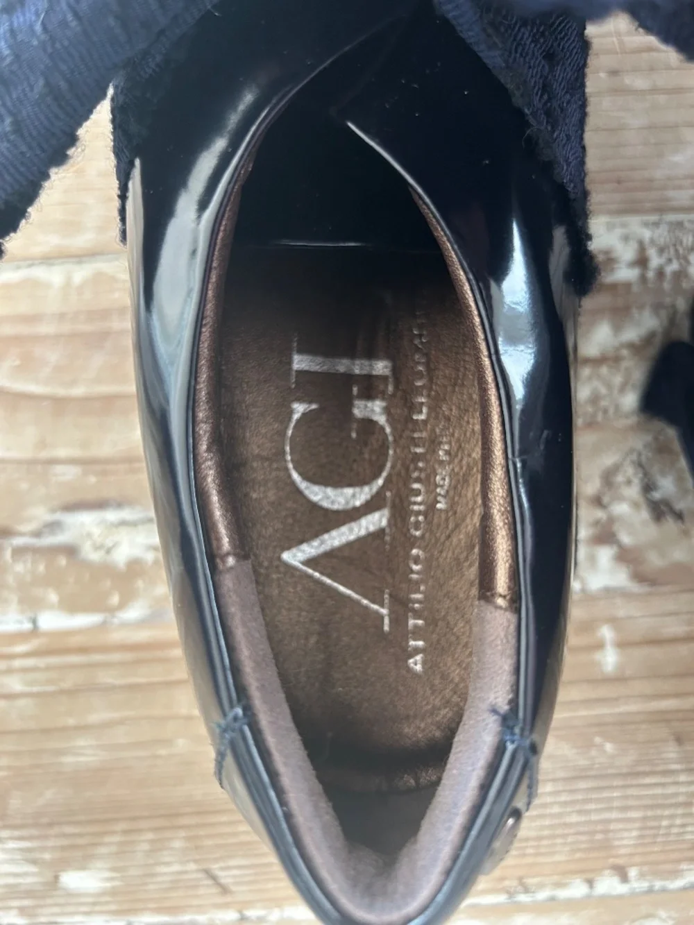 NWOB AGL Navy Oxford Loafer w/Box Sz 39.5 See Sizing Below